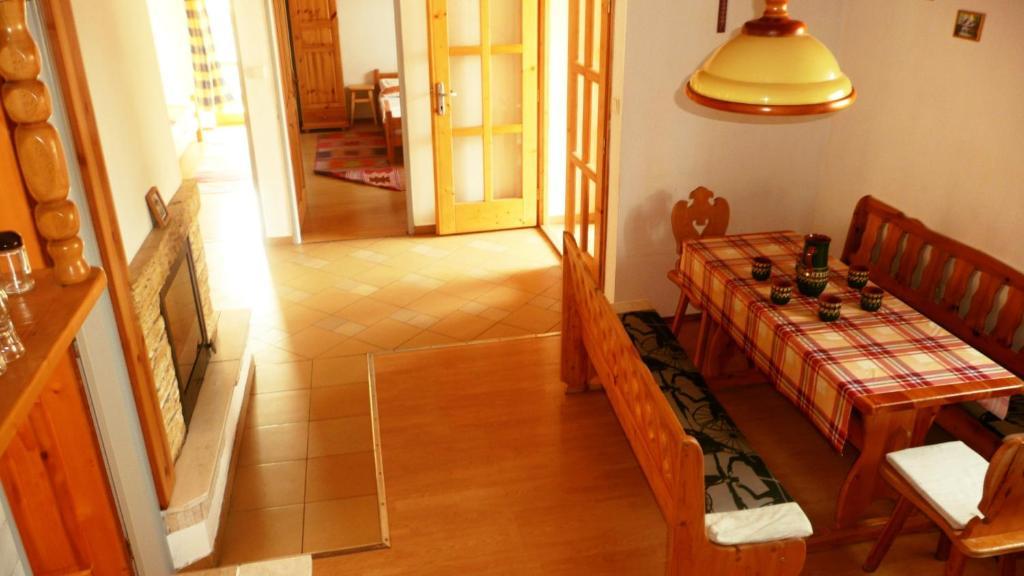 Chalupa Baran Bešeňová Extérieur photo